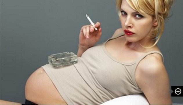 Έρευνα για εγκυμοσύνη: Τι προκαλεί το κάπνισμα στο έμβρυο;